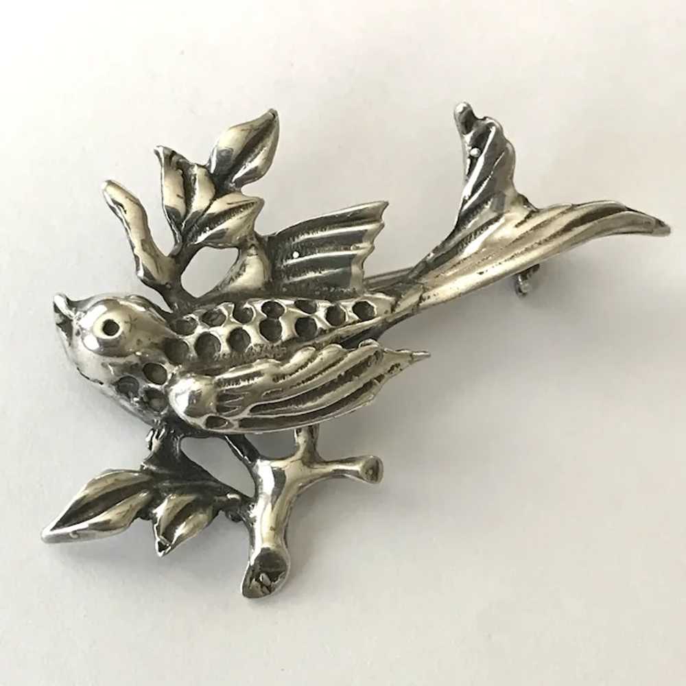 Wonderful! Vintage Sterling Silver Songbird on Br… - image 8