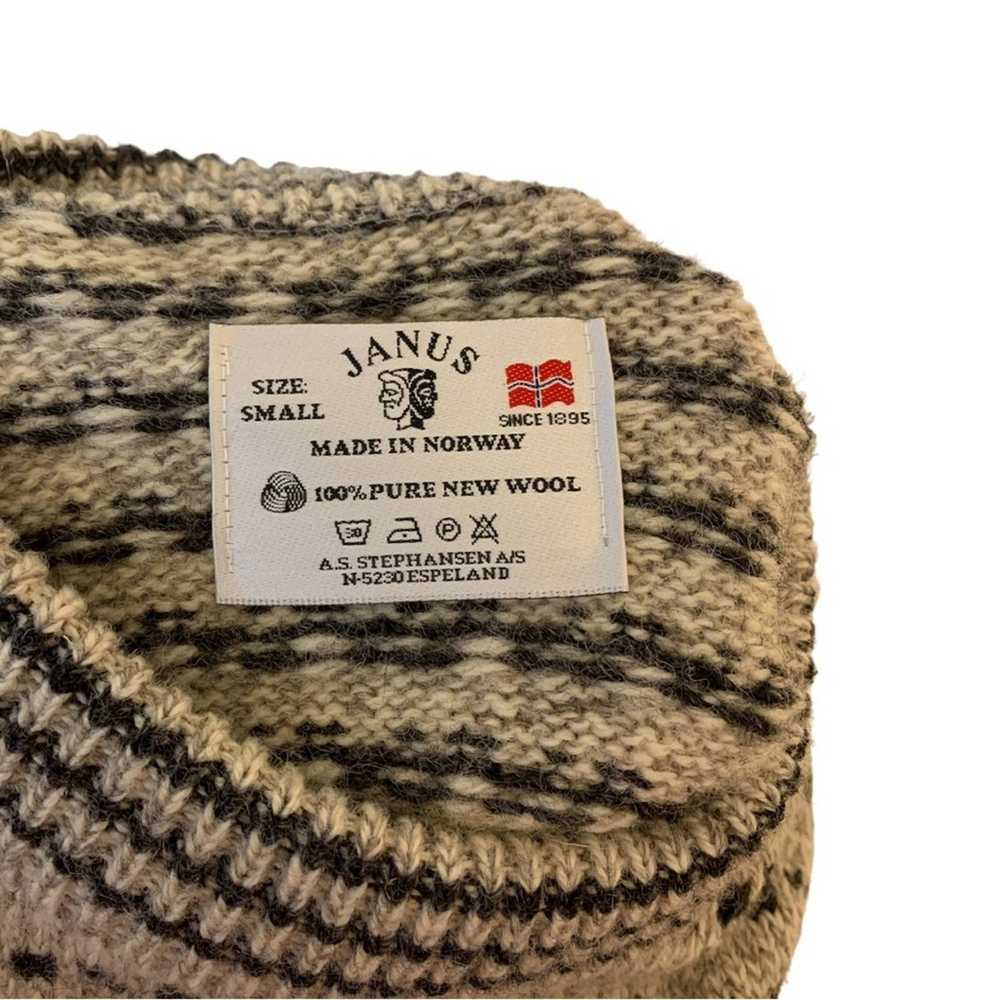 Vintage Vintage Janus Wool Sweater - image 4