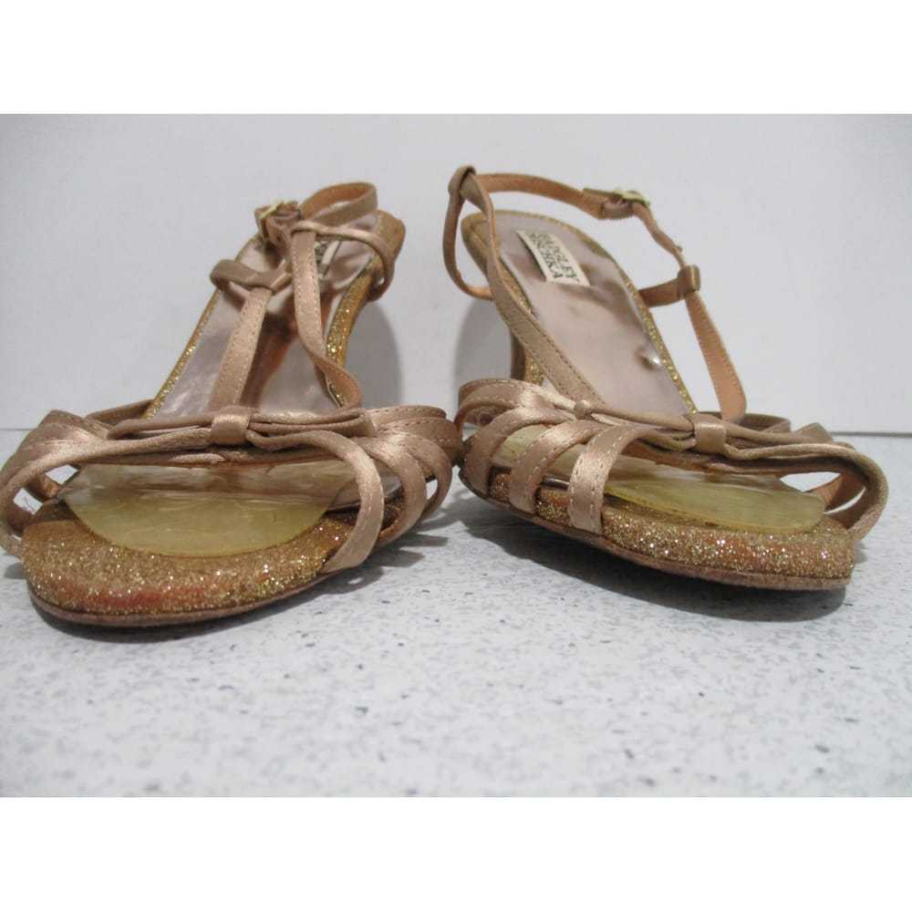 Badgley Mischka Glitter sandals - image 6