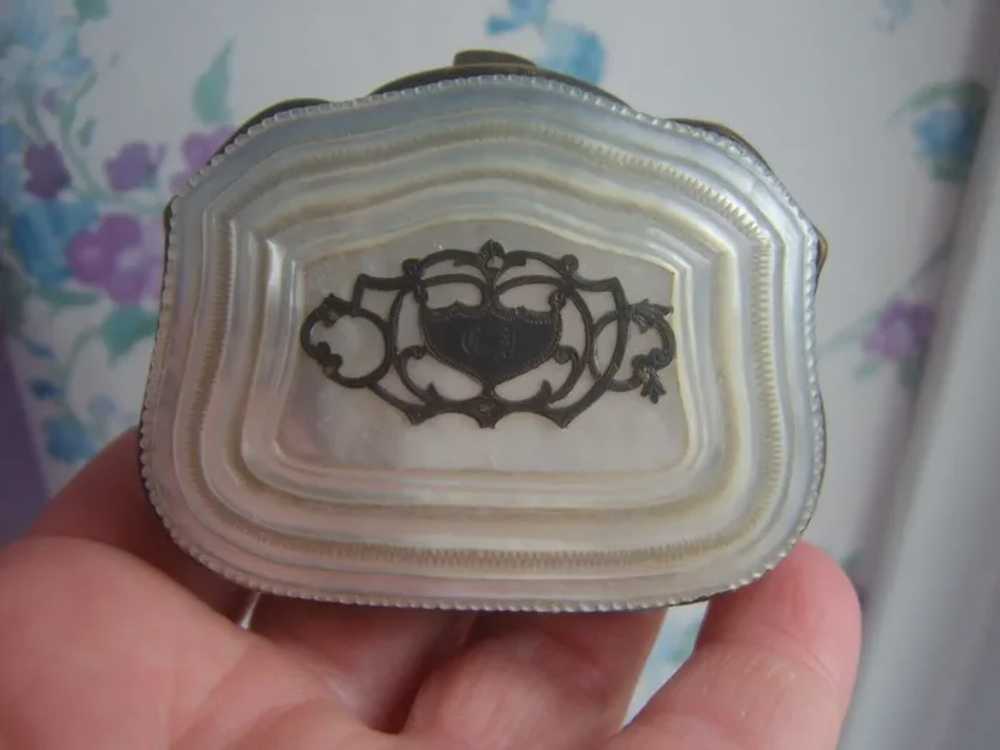 Victorian Mother of Pearl Coin Purse with Blue Le… - image 3
