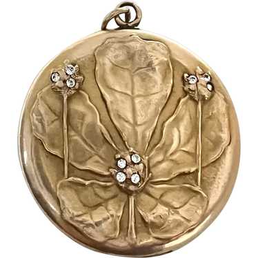 Art Nouveau Horse Chestnut Leaf & Paste Locket