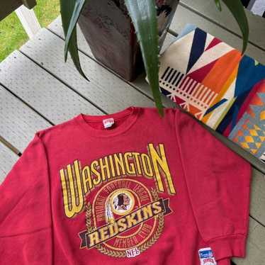 Vintage 90s Red Nutmeg Washington Redskins Sweatshirt - Small