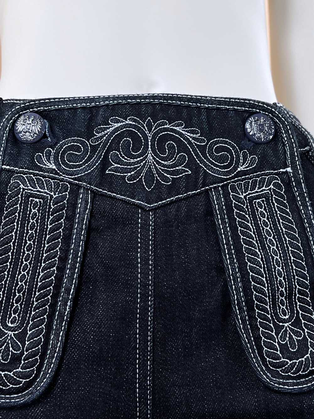 Chanel Paris/Salzburg Embroidered Crop Jeans - image 4