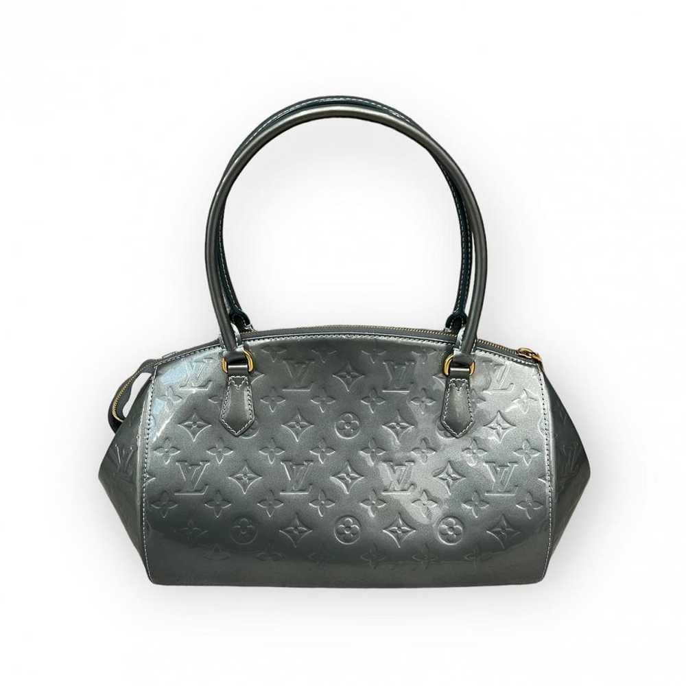 Louis Vuitton Sherwood patent leather handbag - image 3