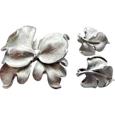 Crown Trifari Silver Tone Brooch Earrings Set 196… - image 1