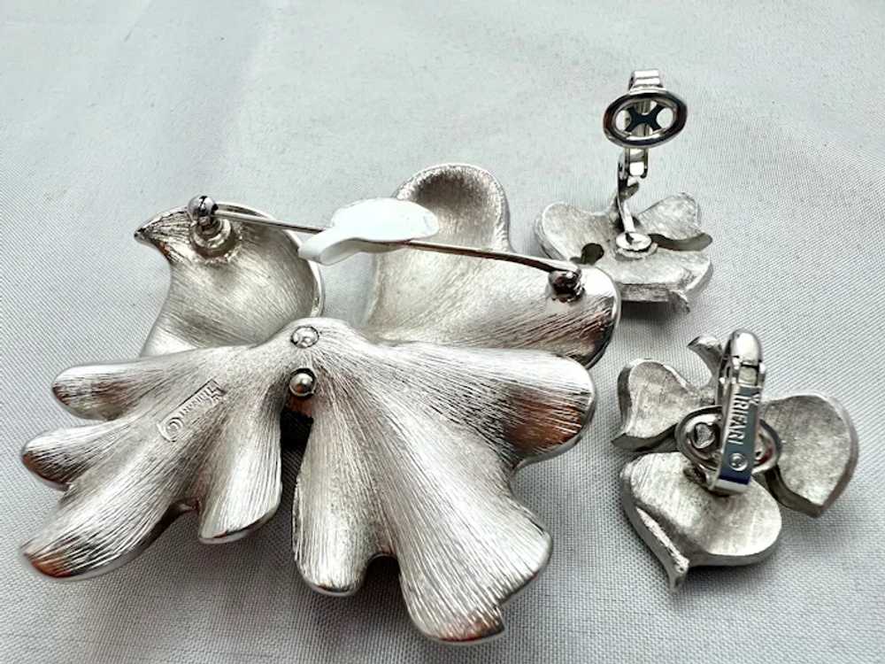 Crown Trifari Silver Tone Brooch Earrings Set 196… - image 4