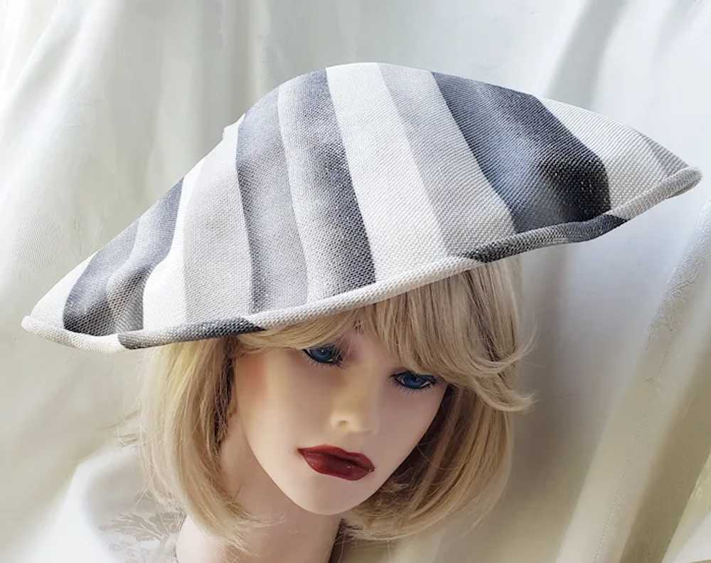 Avant Garde 1950's - 60's Sophisticated Hat - image 6