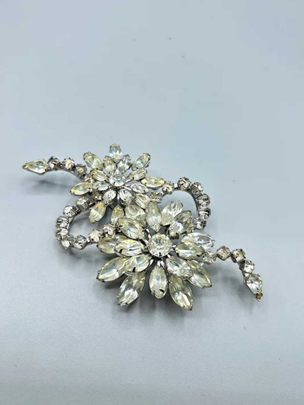 Signed EISENBERG Large Flowers Brooch Clear Rhine… - image 4