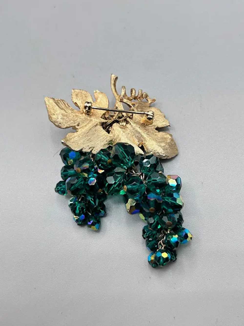 Vintage Green AB Beads Grape Brooch Brilliant Aur… - image 5