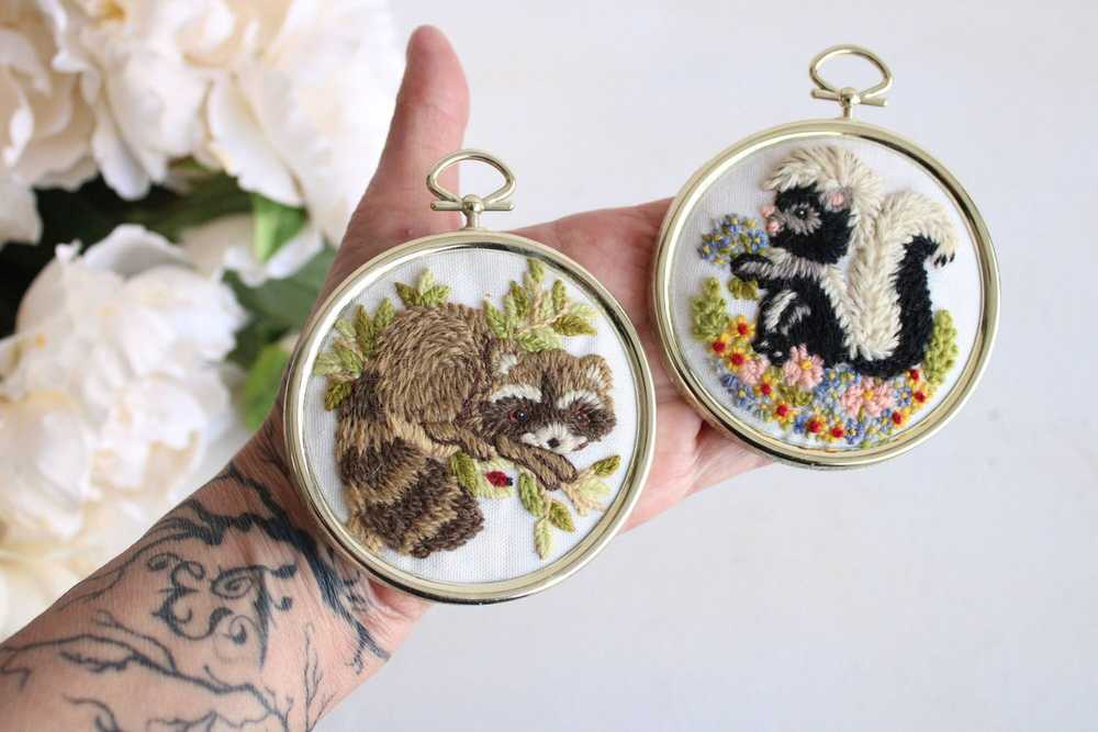 Vintage 1970s 1980s Framed Animal Embroidery of A… - image 9