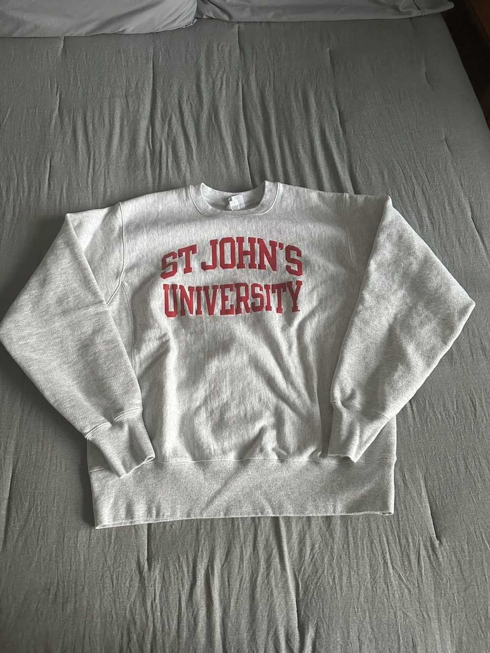 Champion Early 2000s Champion St John’s Universit… - image 1