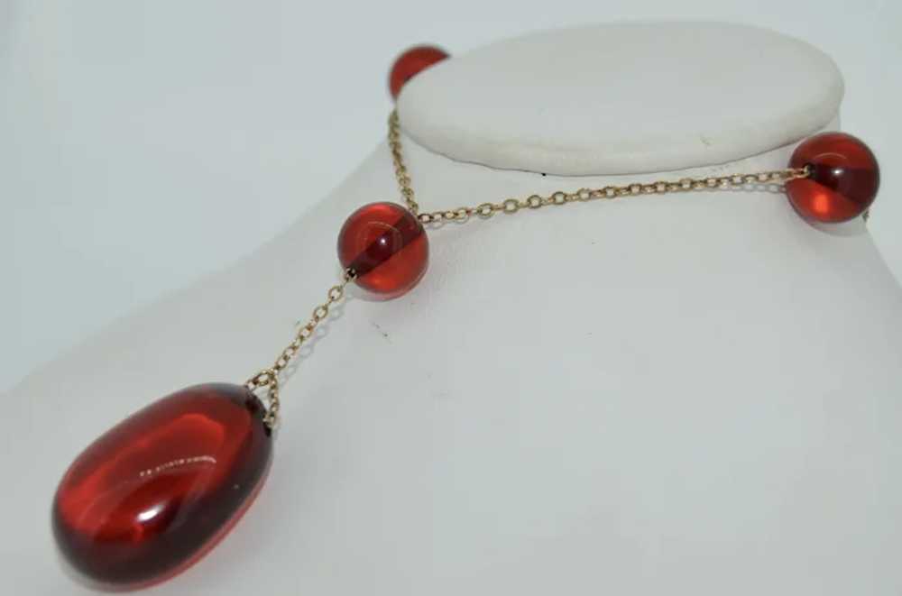 Art Deco Cherry Amber Bakelite & 10K Gold Necklace - image 5