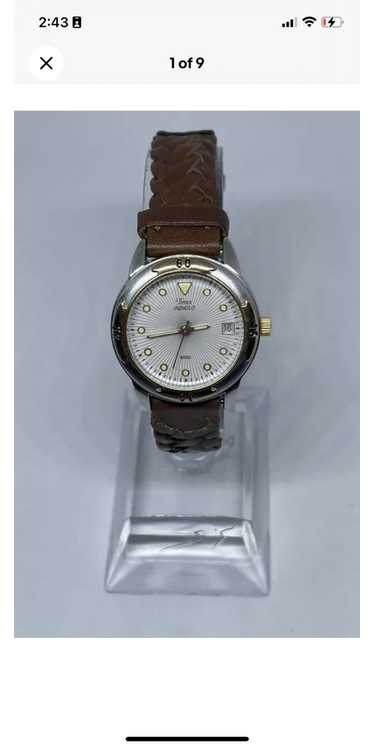 Women's Indiglo good Timex watch. 4,775,964 4,527,096