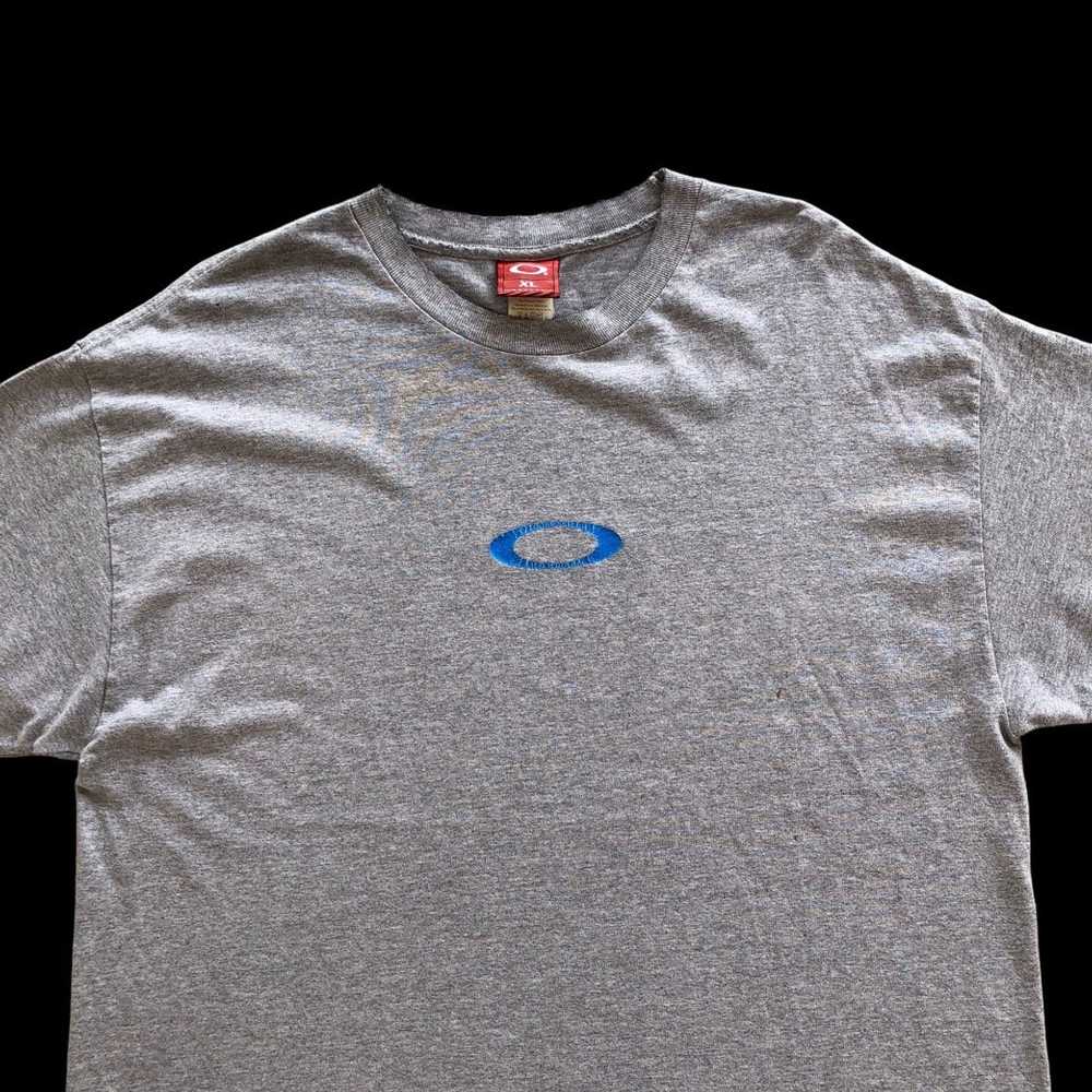 Oakley × Streetwear Trashed OAKLEY Rare Design T-… - image 3