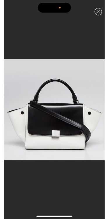 SHOULDER BAG TRAPEZE IN SHINY CALFSKIN - WHITE