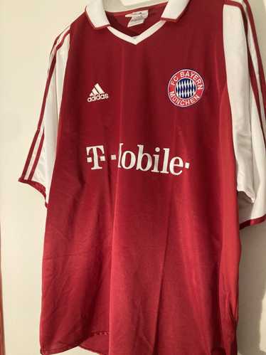 Adidas × Vintage Vintage 2003 Bayern kit jersey