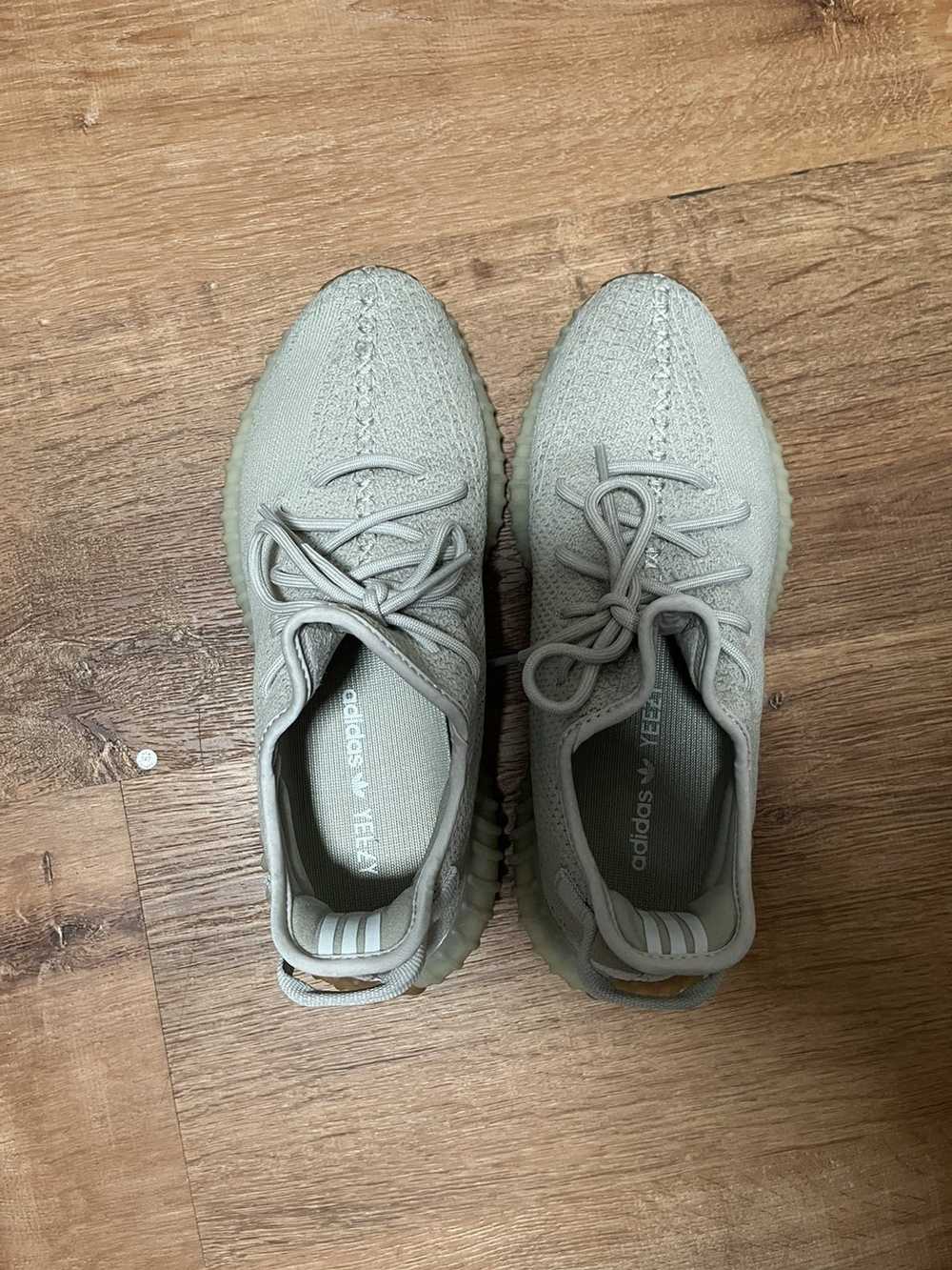 Adidas Yeezy 350 v2 sesame - image 1