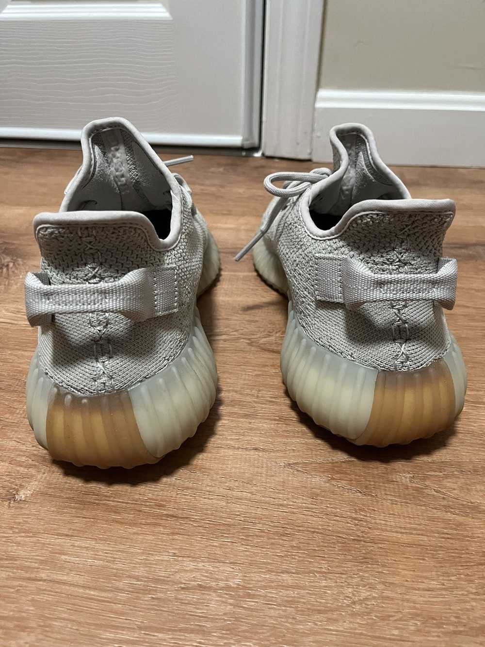 Adidas Yeezy 350 v2 sesame - image 5