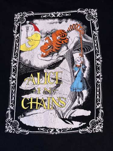 Vintage Vintage Alice In Chains / Alice In Wonderl