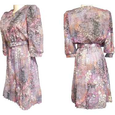 Pretty-as-a-Picture 1960's Shirtwaist Dress