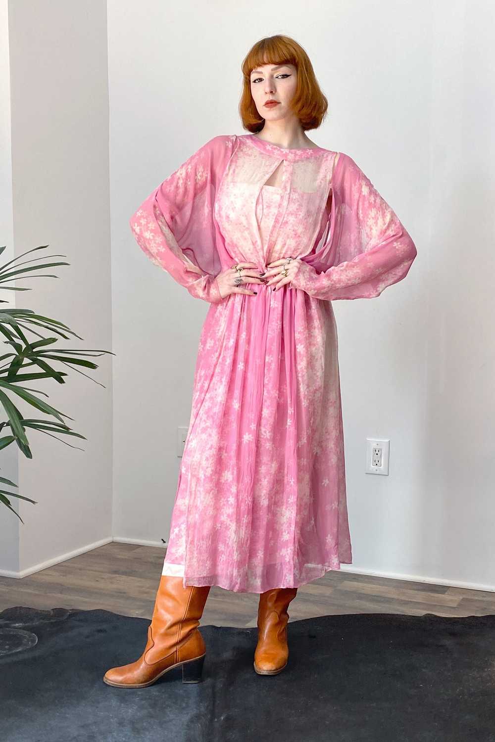 1970s Pink Cherry Blossom Silk Dress-M/L - image 1