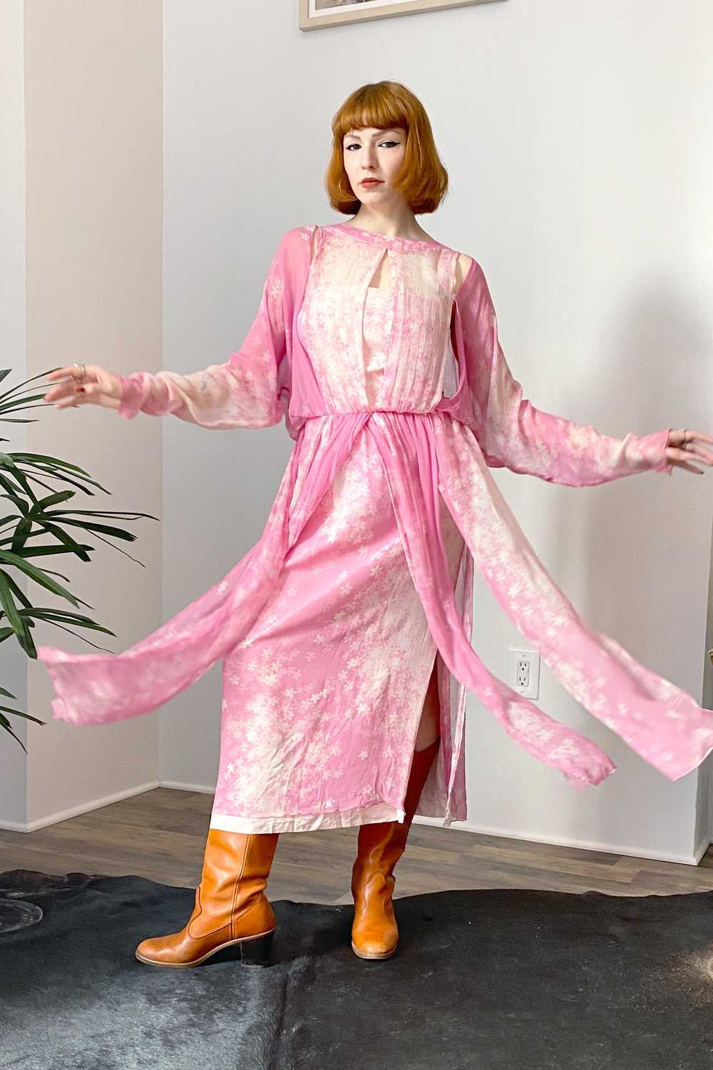 1970s Pink Cherry Blossom Silk Dress-M/L - image 2