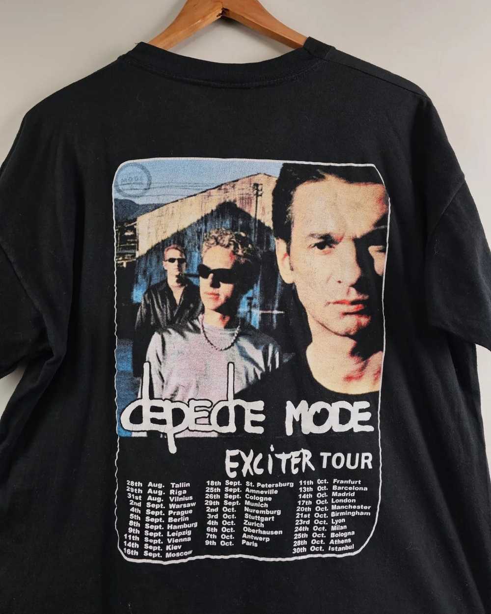 Band Tees × Rock Tees × Vintage 2001 Depeche Mode… - image 3