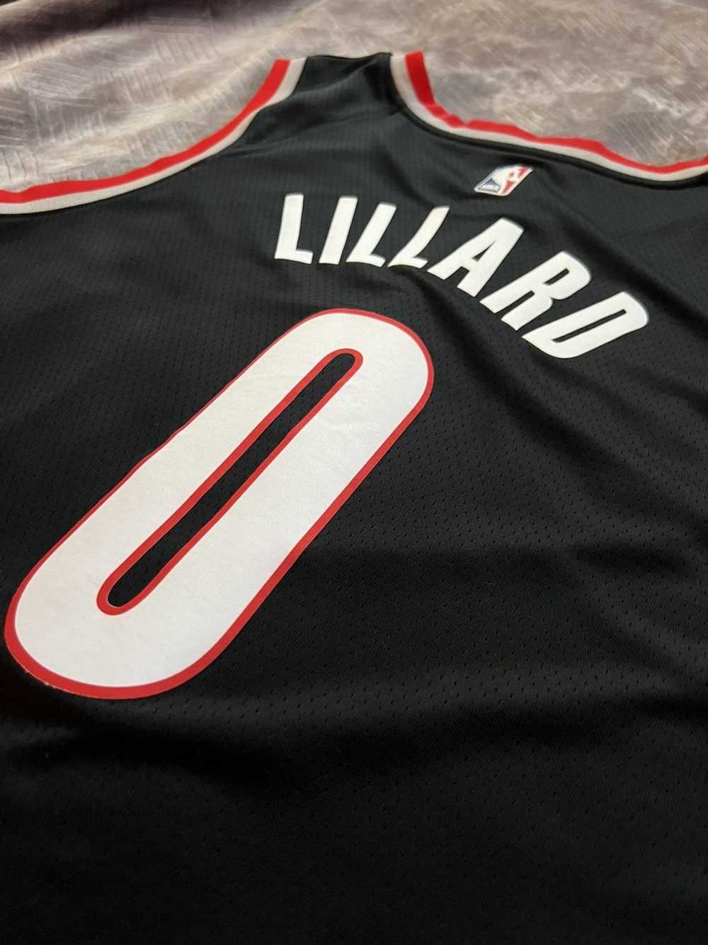 Nike Youth Milwaukee Bucks Damian Lillard #0 Green Swingman Jersey