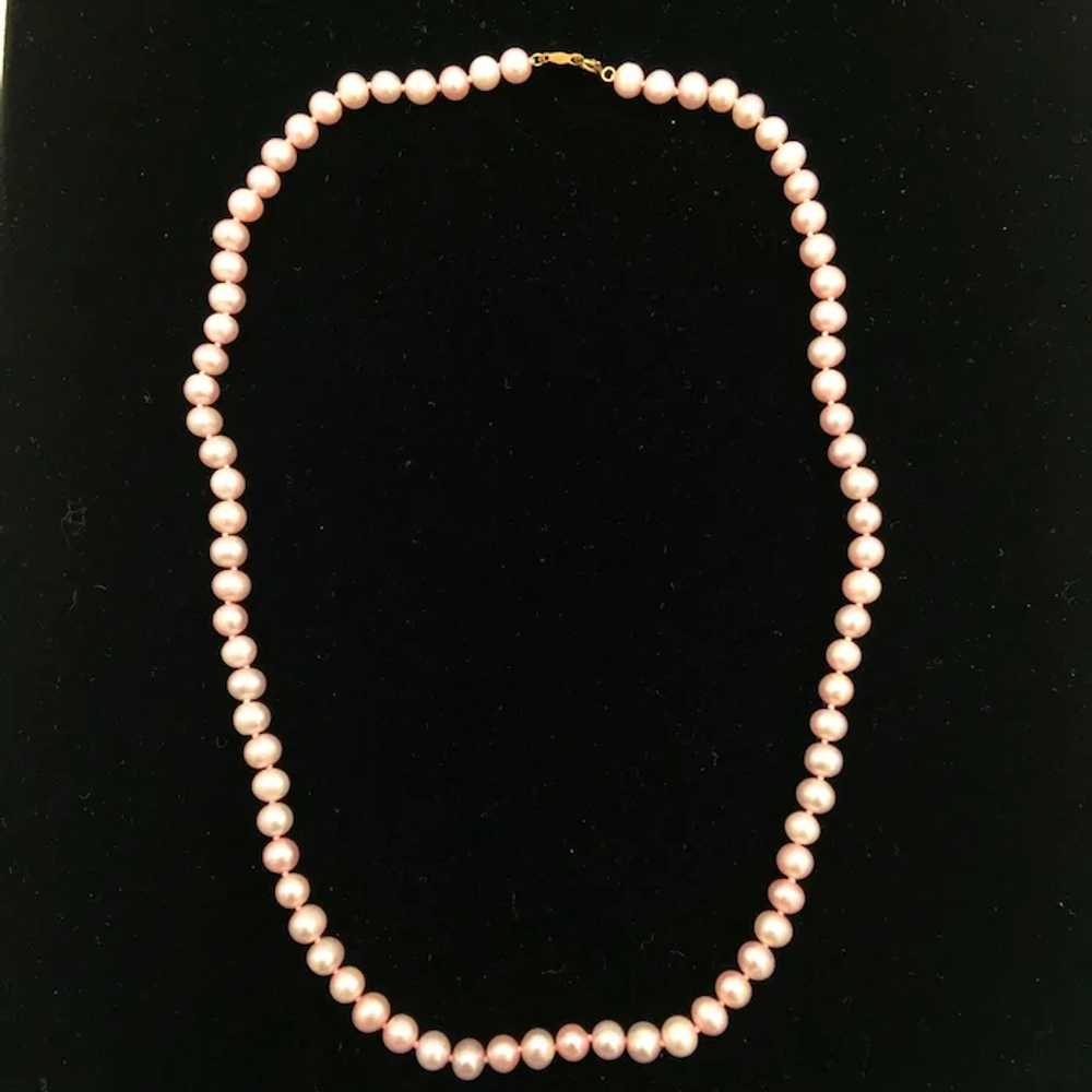 18" Pink Pearl Necklace with 10K Gold Clasp - image 4