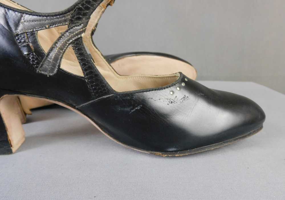 Vintage 1920s Mary Jane Pumps, Black Leather Shoe… - image 12