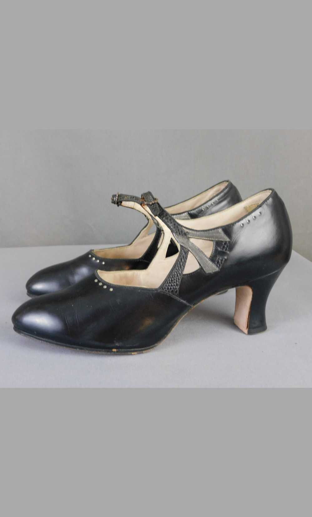 Vintage 1920s Mary Jane Pumps, Black Leather Shoe… - image 1