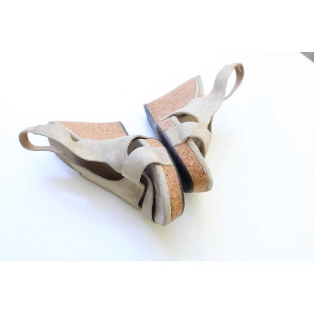 Ugg Sandal - image 7