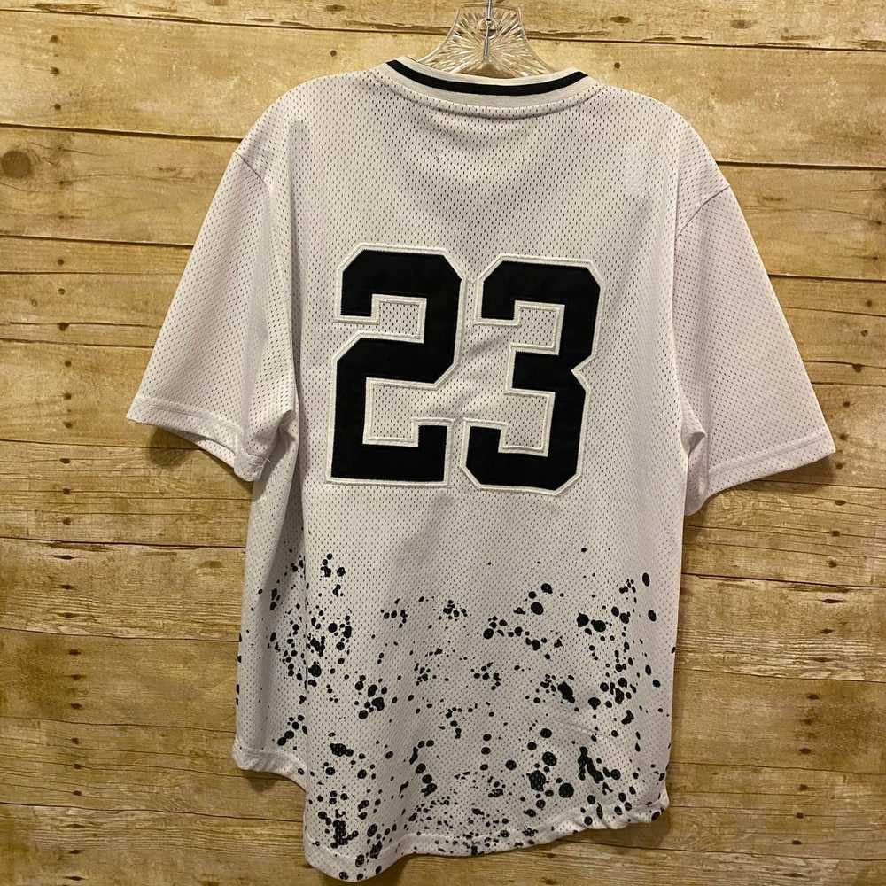 Other Chicago Bulls 23 Black and White Splatter J… - image 4