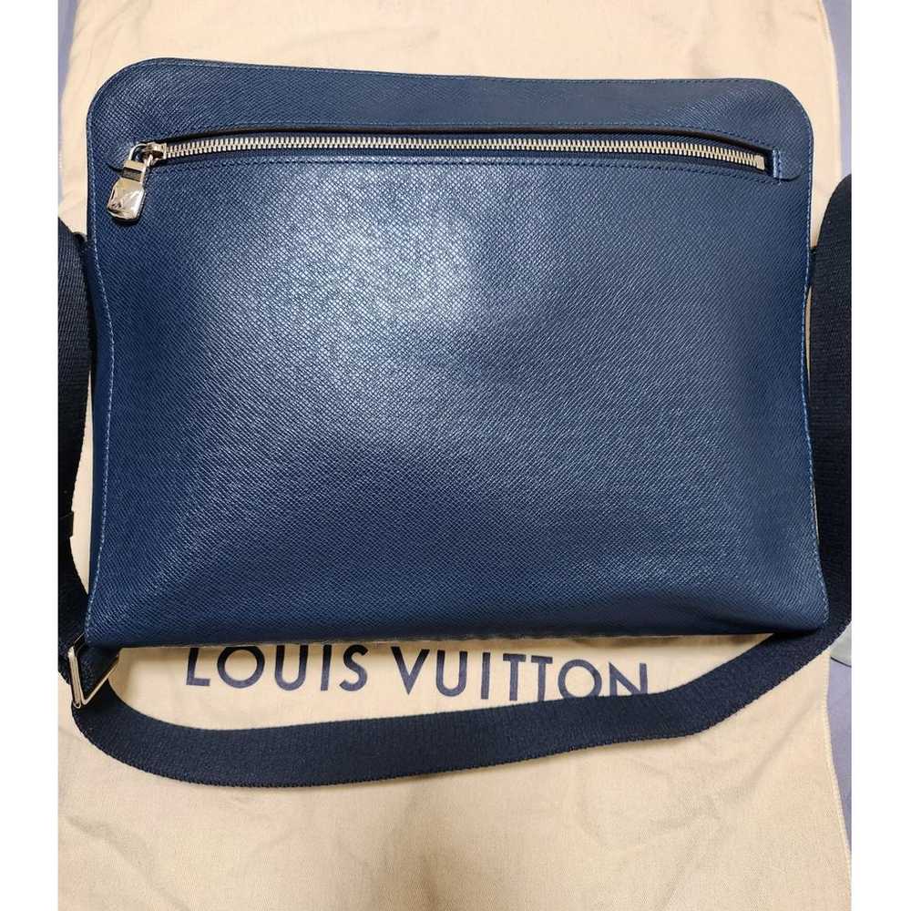Louis Vuitton Anton leather bag - image 3