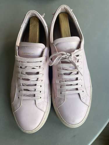 Givenchy Givenchy Pale Pink Leather low tops