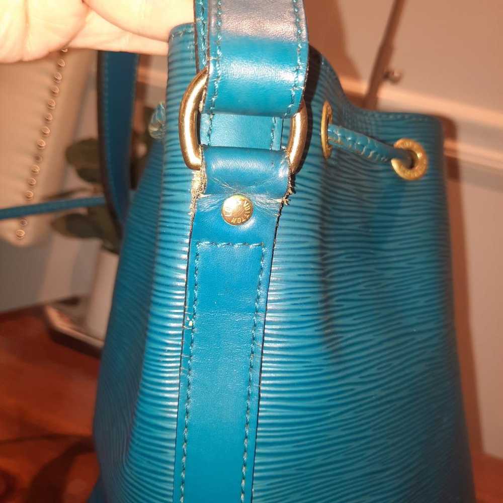 Louis Vuitton Noé leather handbag - image 9