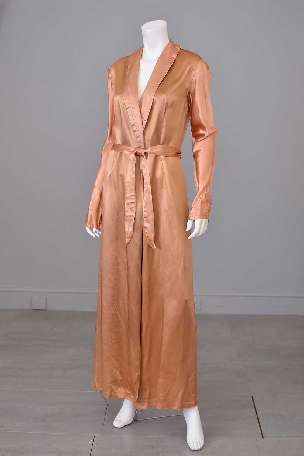 1940s Copper Satin Lounging Robe - image 2