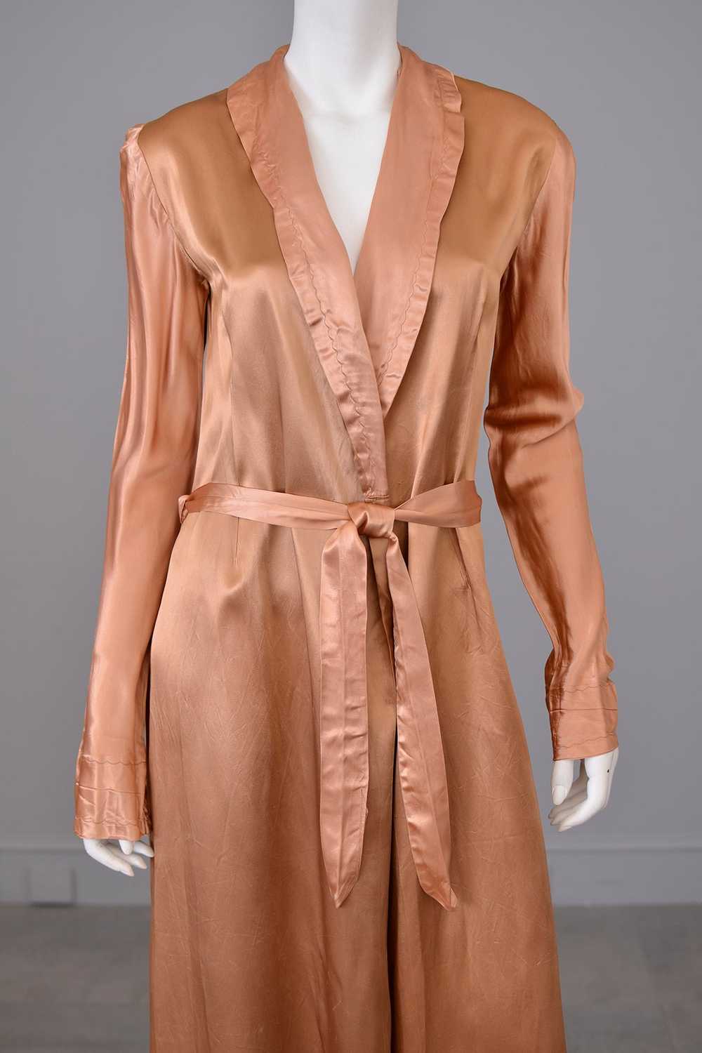 1940s Copper Satin Lounging Robe - image 5