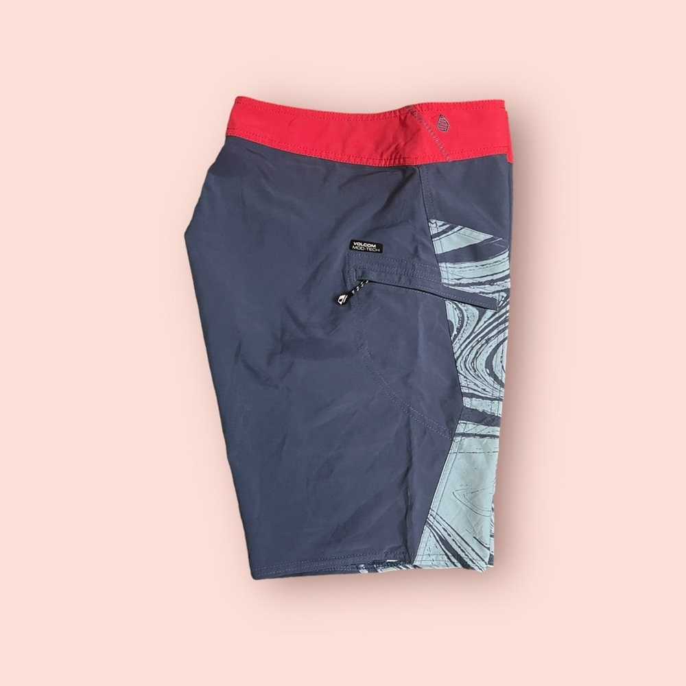 Hook-Ups × Volcom RARE VOLCOM MOD-TECH SURF SHORTS - image 3