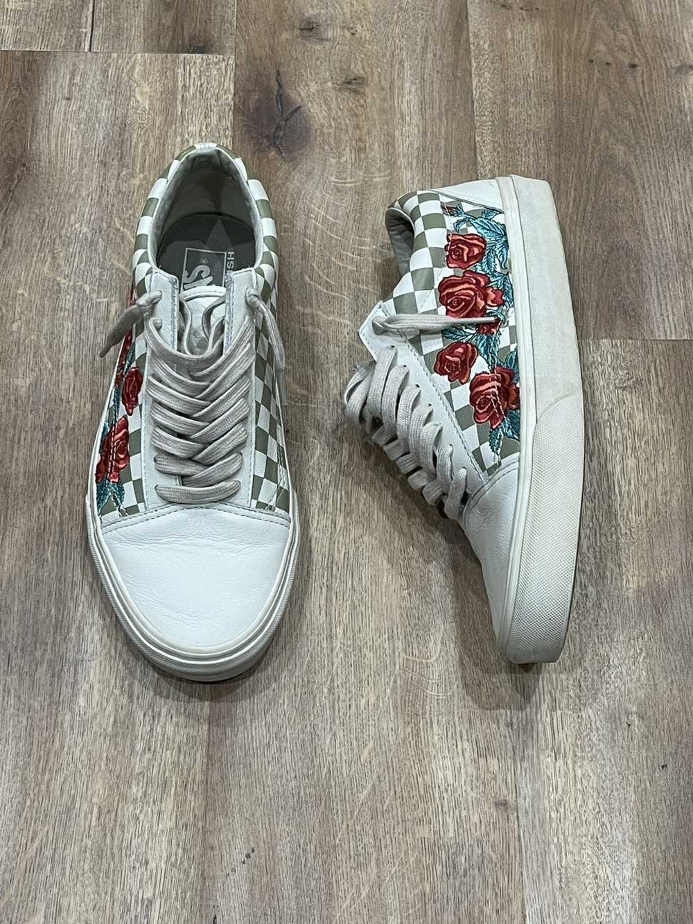 Vans Leather Embroidered Rose Vans Old Skool - image 2