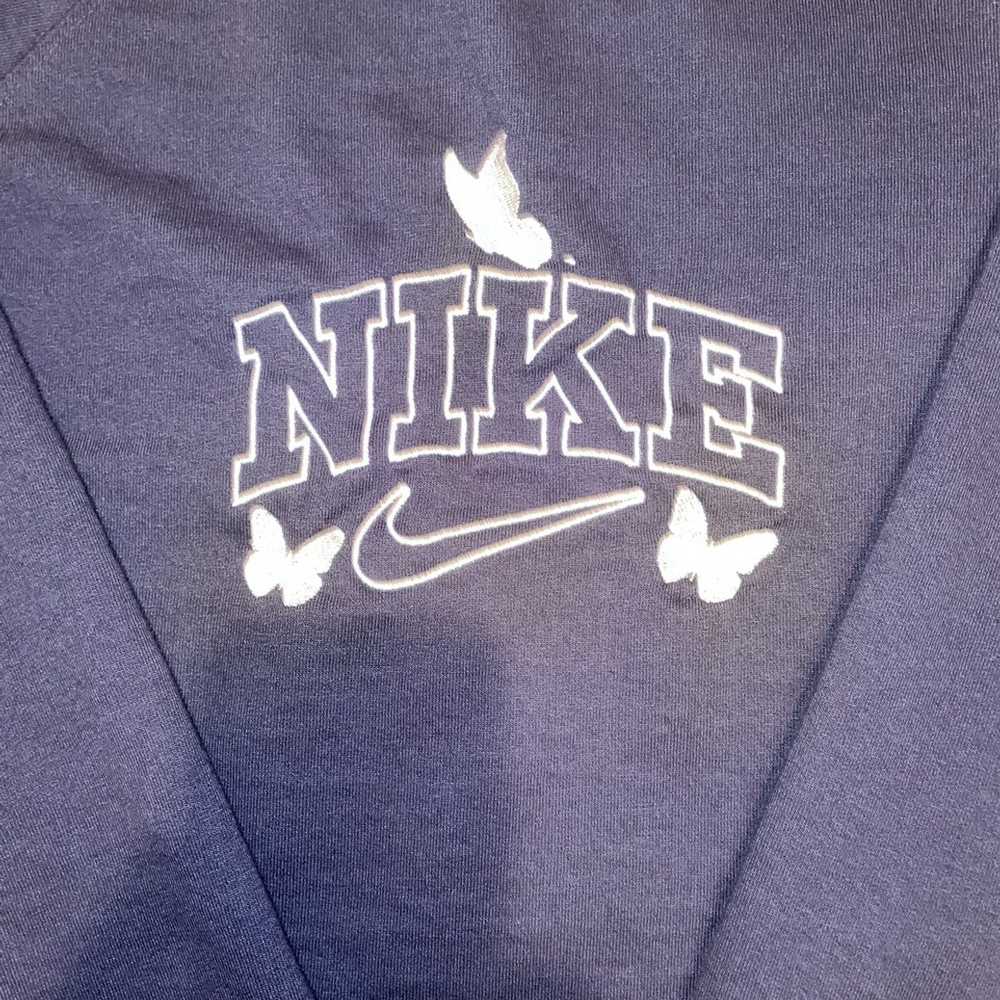 Nike × Vintage 2000’s Nike Butterfly Sweatshirt - image 2