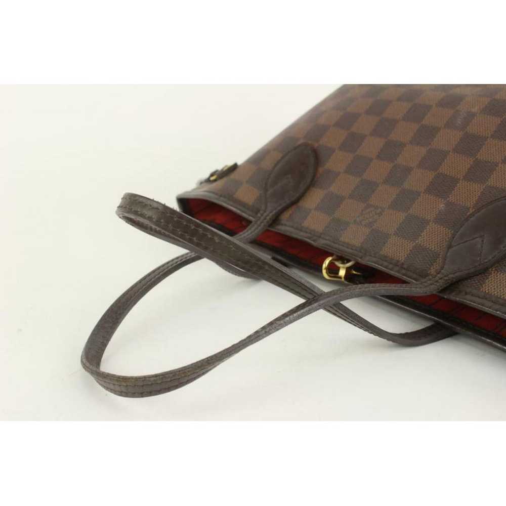 Louis Vuitton Neverfull tote - image 4