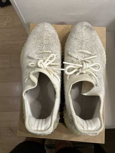 Yeezy triple cheap white dirty