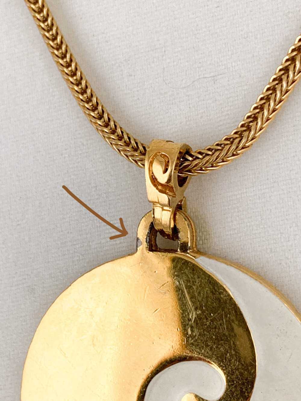 Pierre Cardin Gold Swirl Necklace - image 6