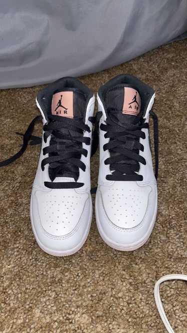 Jordan Brand × Nike Jordan 1 mid
