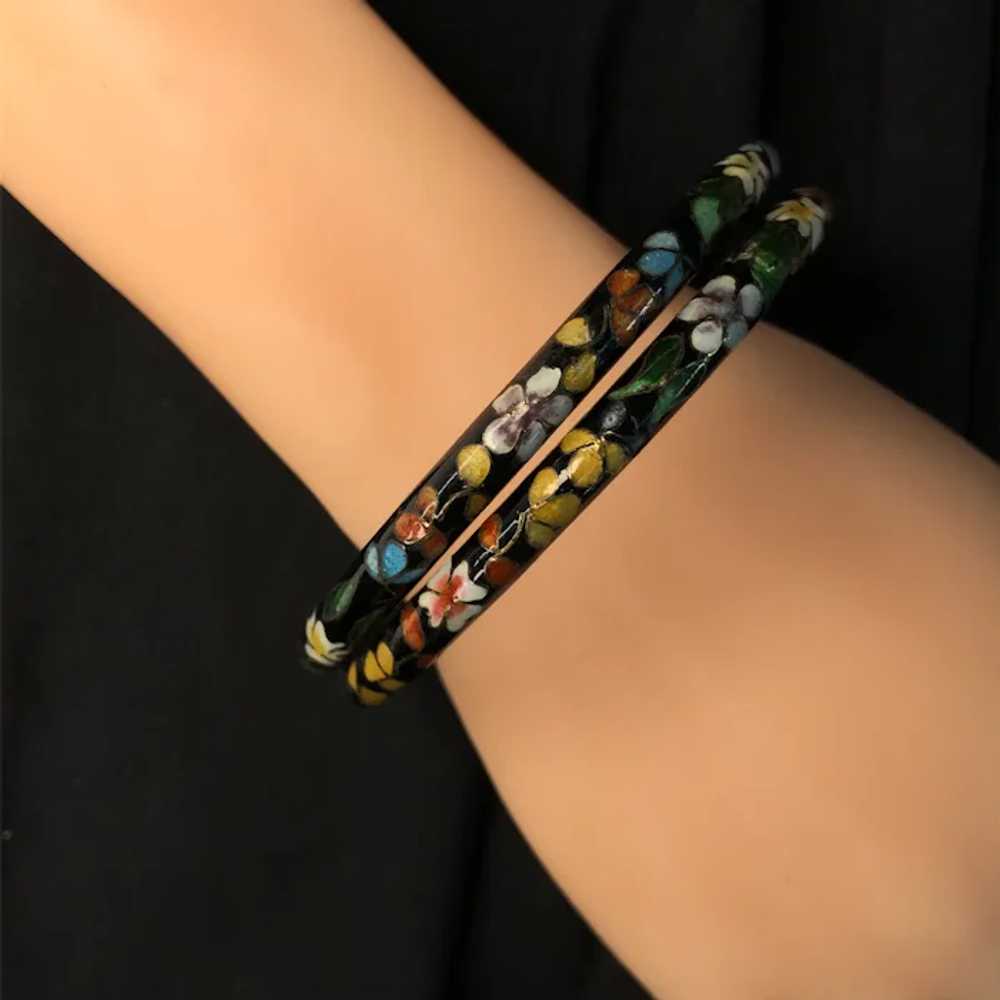 Vintage Black Floral Cloisonne Bangle Bracelets 2… - image 4