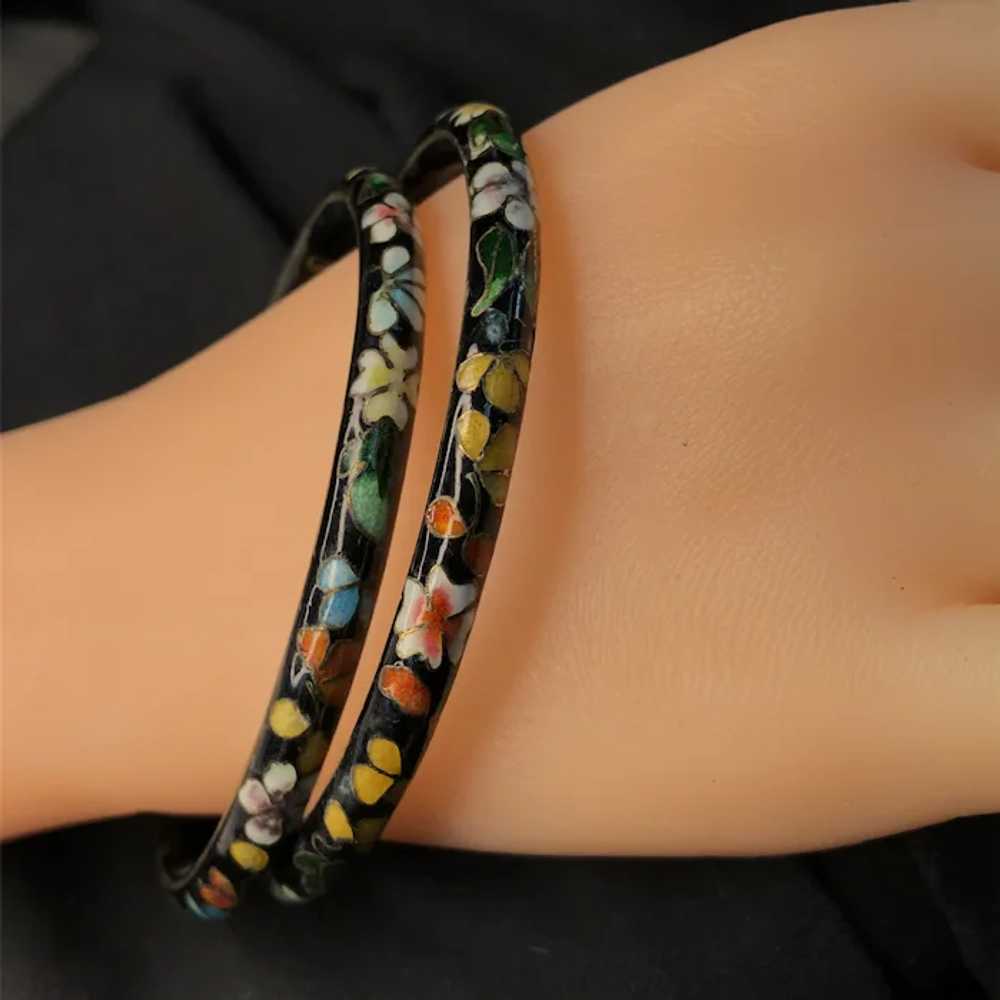 Vintage Black Floral Cloisonne Bangle Bracelets 2… - image 6