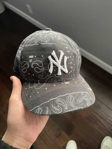 Kith Kith Yankees paisley fitted baseball hat