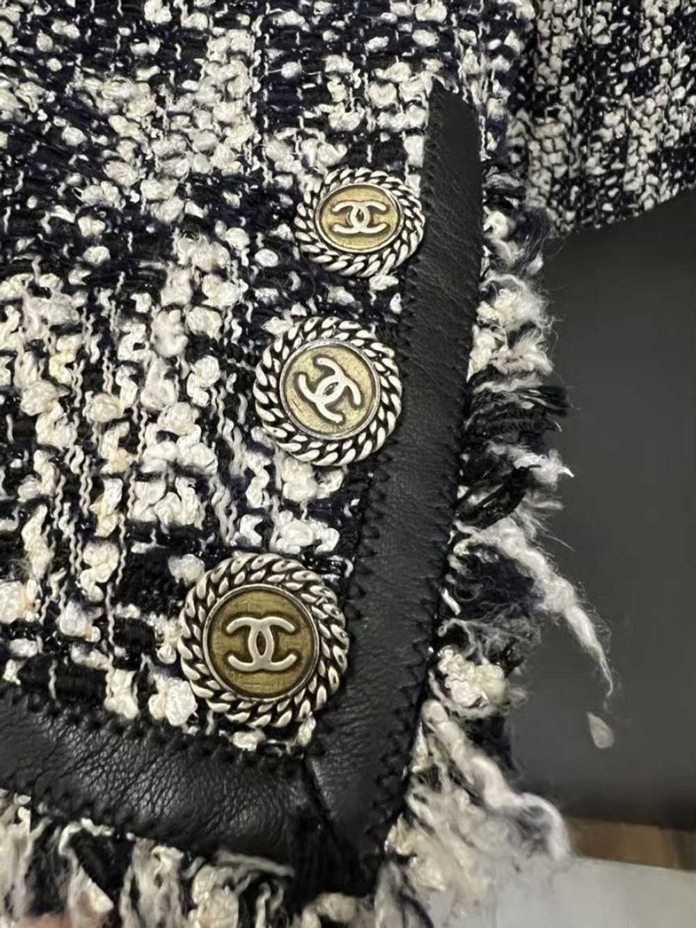 Chanel Leather Collar Black Tweed Blazer - image 3