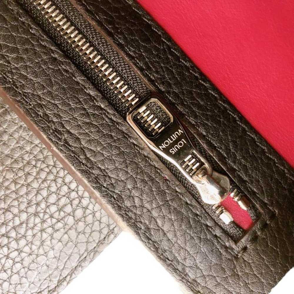 Louis Vuitton Capucines leather handbag - image 11